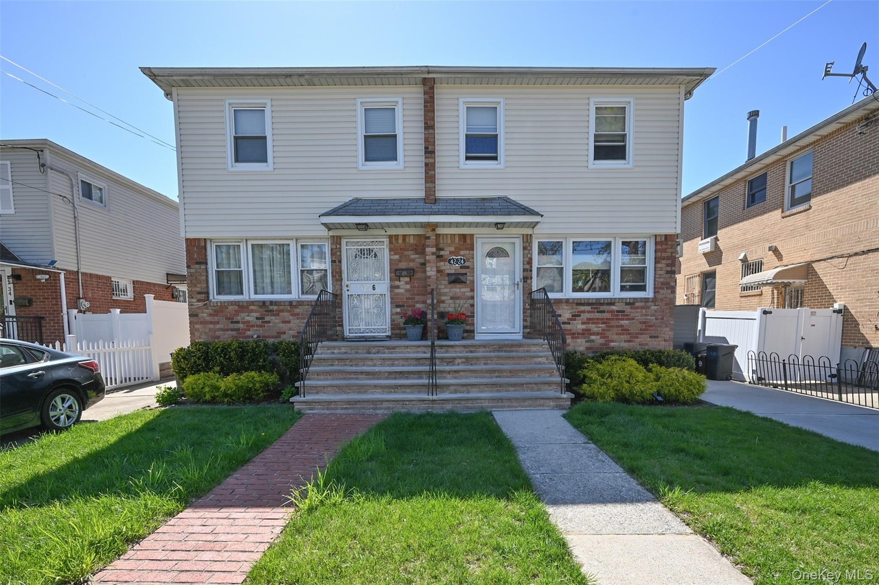 42-24 218th St
