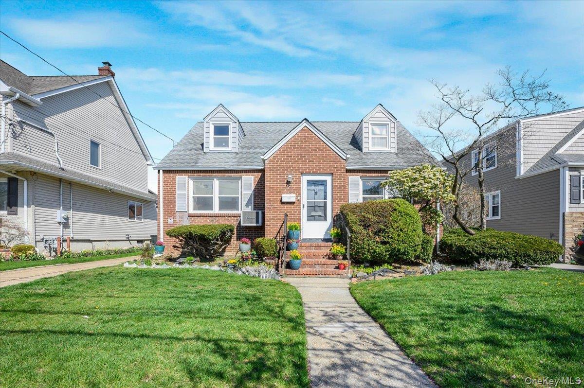 10 Dorothy Pl