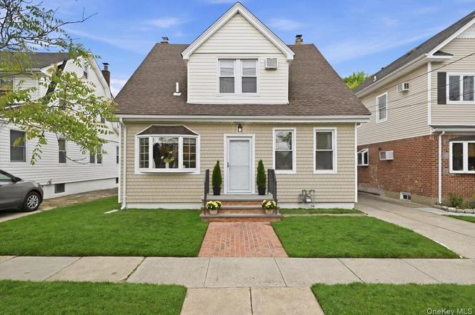 77 Stewart St